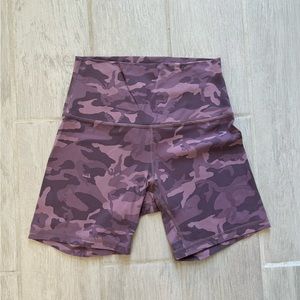 LULULEMON CAMO BIKER SHORTS